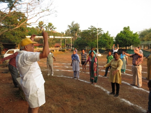 laughter club13dec22 4